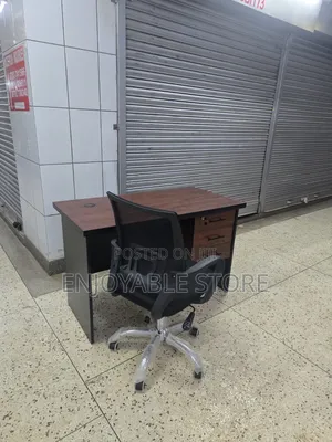 Ergonomic Office Chair and Table Office Chair and Table