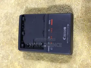Canon Battery Charger Cg-580 8.4v 1.2a
