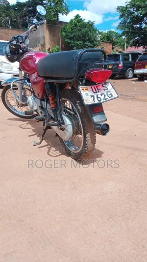 Bajaj Boxer 100 2012 Red