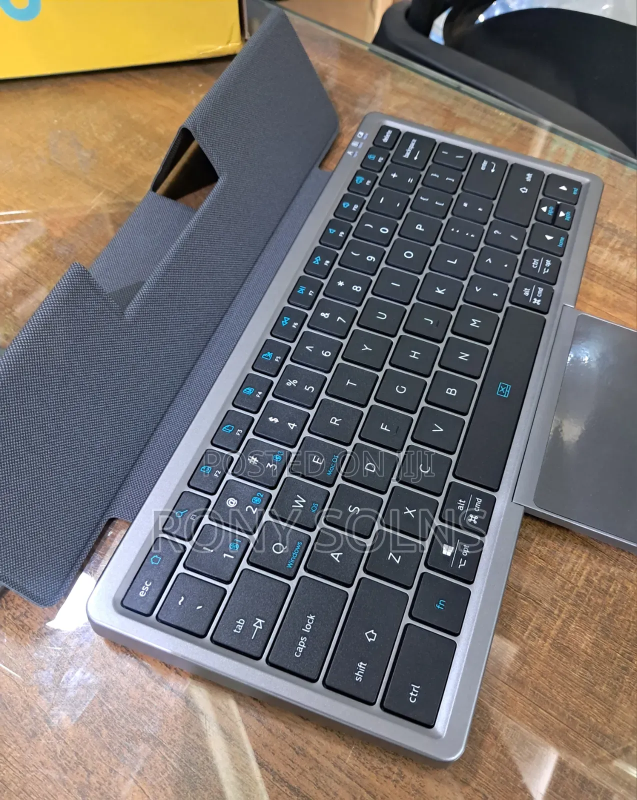 Rechargeable Wireless Bluetooth Keyboard With Mousepad