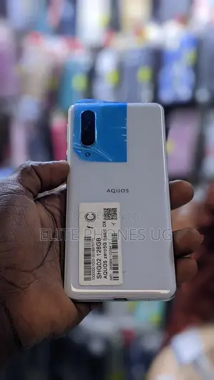 New Sharp Aquos Zero 5G Basic 128 GB Silver