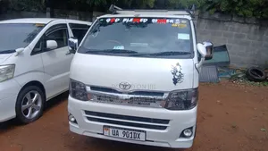 Toyota HiAce 2012 White