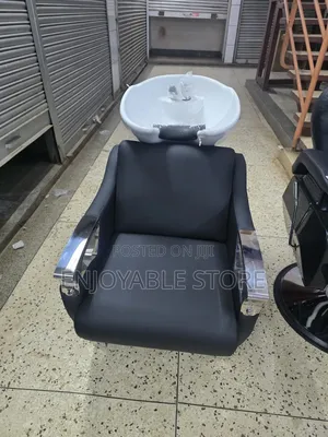 Purposed Salon Sink Chair Purposed Salon Sink Chair
