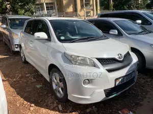 Toyota IST 2010 White