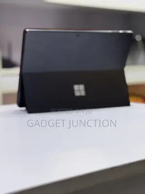 Laptop Microsoft Surface Pro 9 8GB Intel Core i5 SSD 256GB