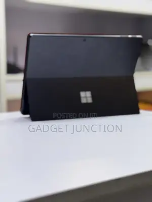 Laptop Microsoft Surface Pro 9 8GB Intel Core i5 SSD 256GB