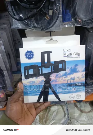 3-in-1 Live Multi Clip Mobile Stand