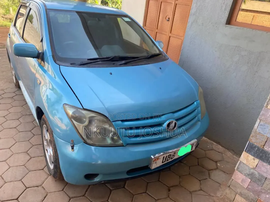 Toyota IST 2006 Blue