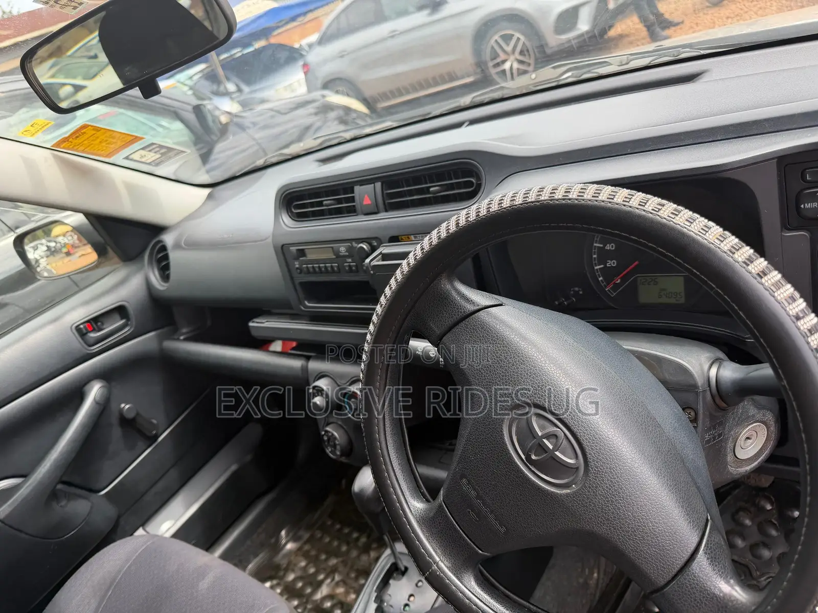 Toyota Succeed SV Premium 2016 Silver