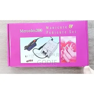 Mercedes 2000 Manicure Pedicure Set