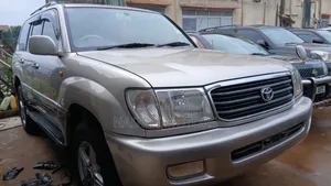 Toyota Land Cruiser 2007 Gold
