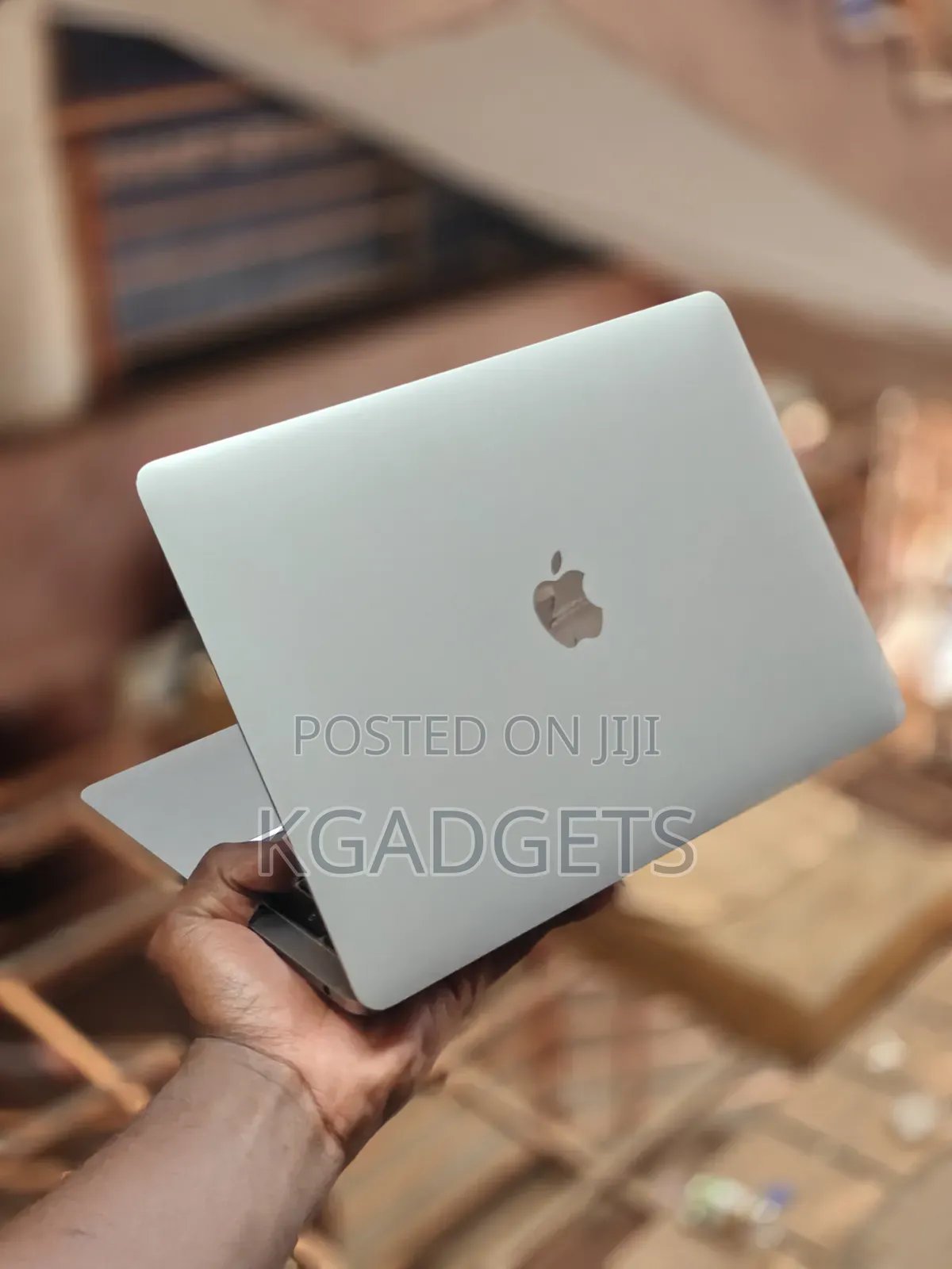 Laptop Apple MacBook Pro M1 8GB Apple M1 SSD 256GB