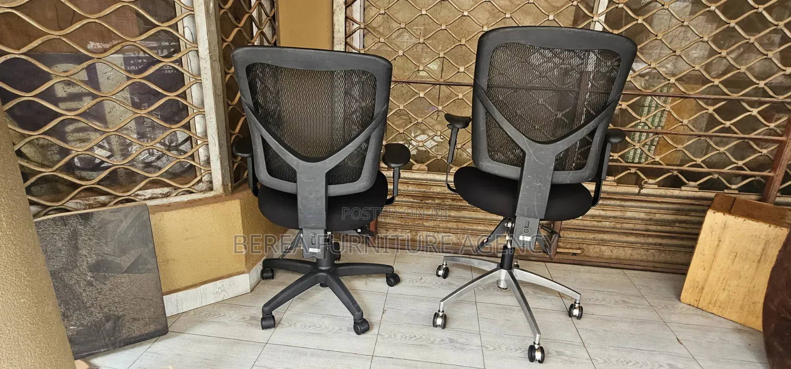 Adjustable and Recliner Heavy Office Chairs 2pcs