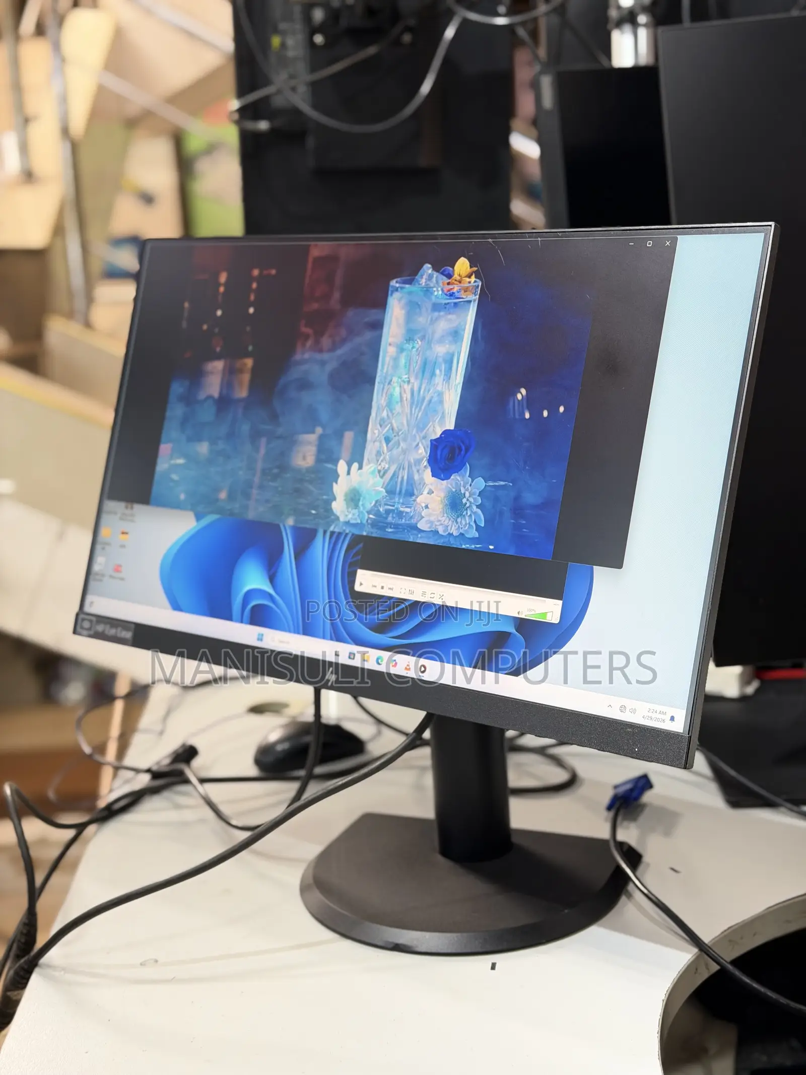 Hp Monitor 24.4 Inch Screen