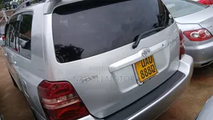 Toyota Kluger 2005 Silver
