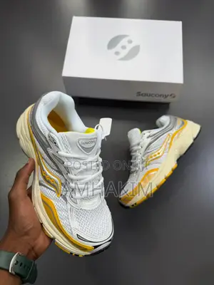 Genuine Saucony Progrid Omni 9 Sneakers in Stock