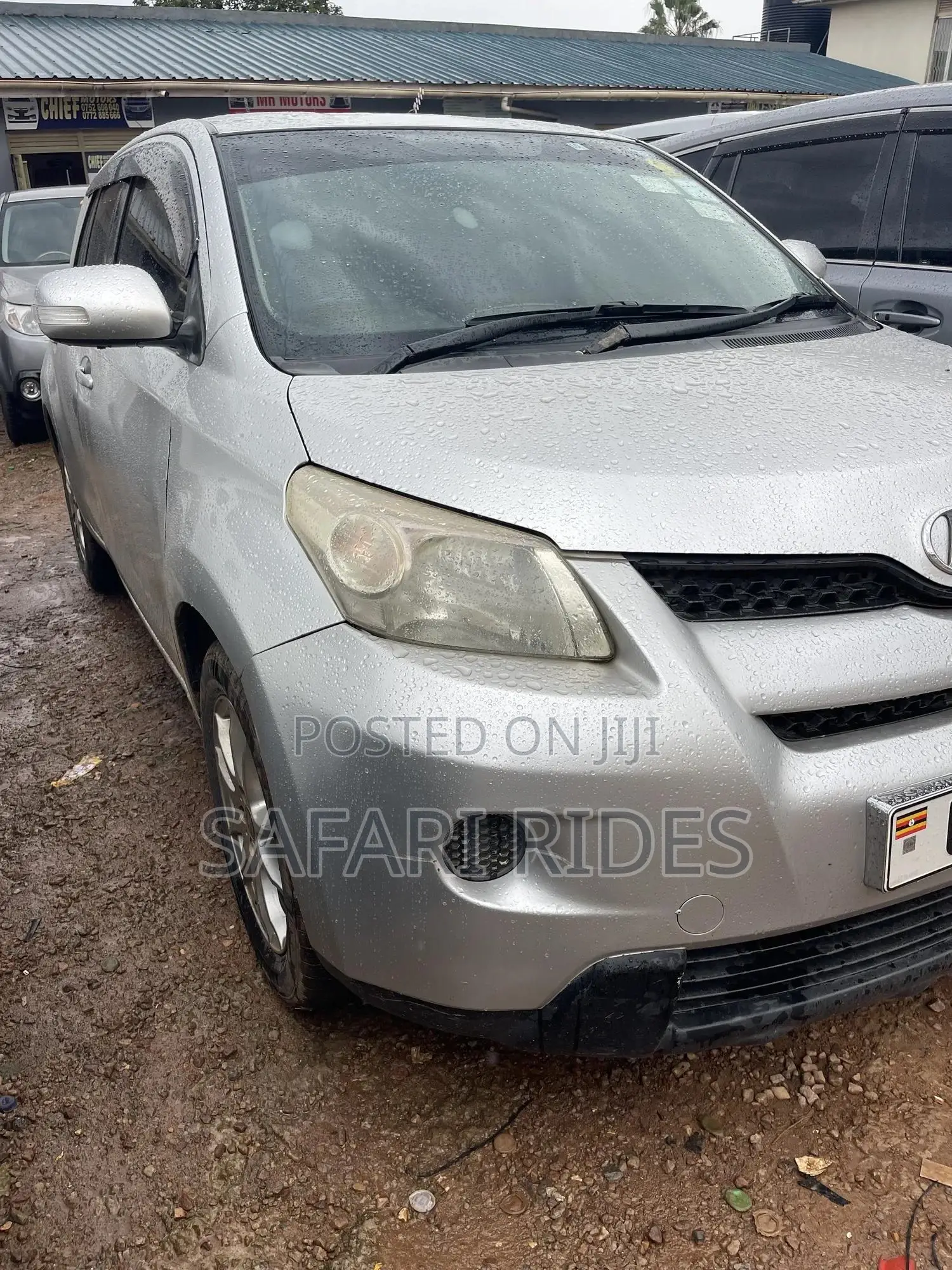 Toyota IST 2009 Silver