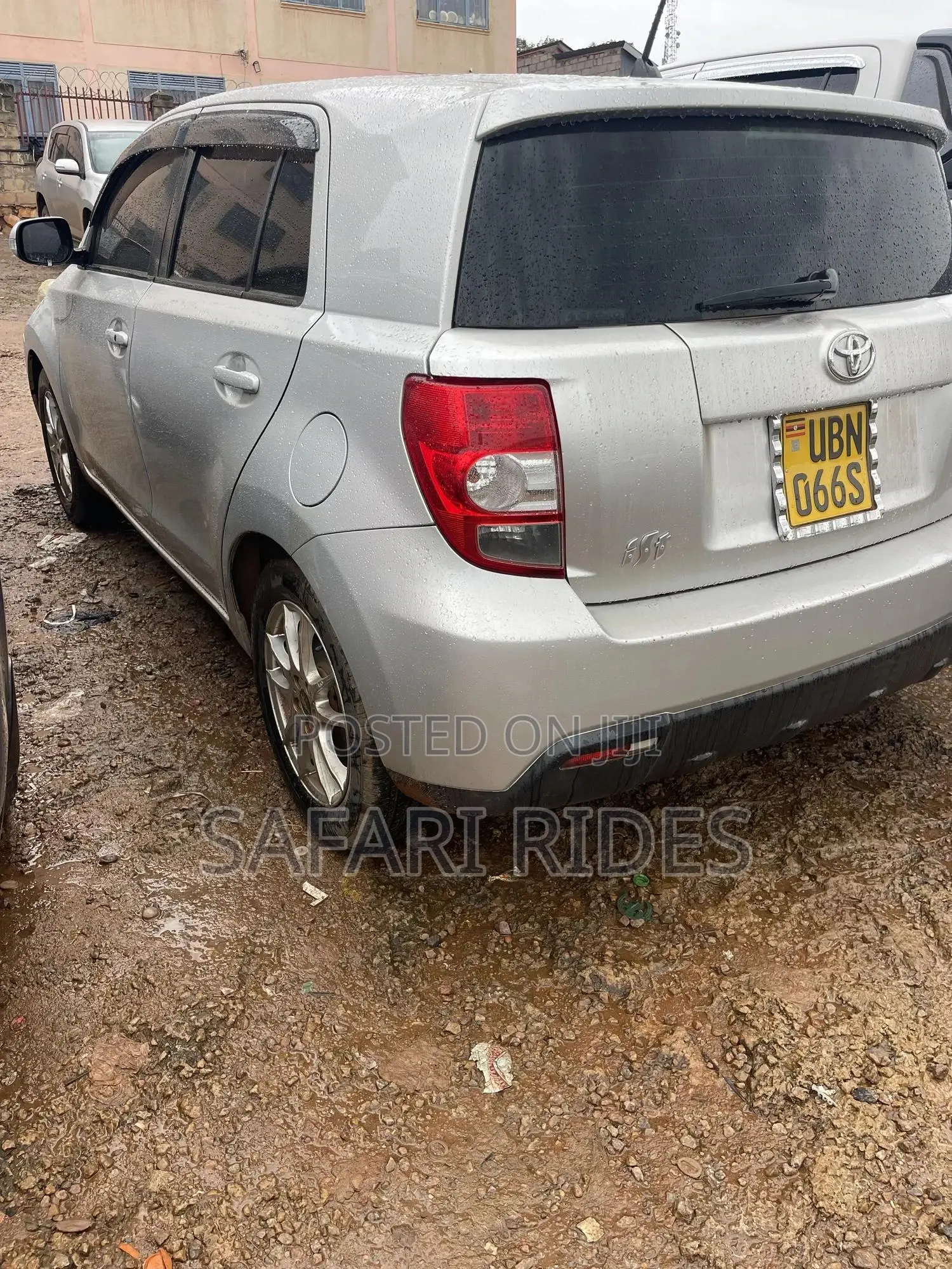 Toyota IST 2009 Silver