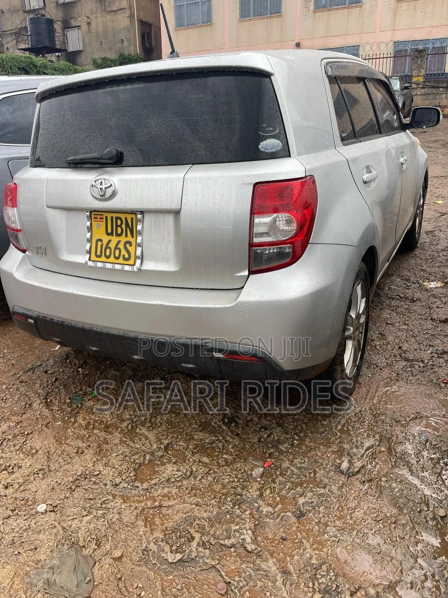 Toyota IST 2009 Silver
