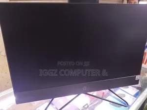 Desktop Computer HP 200 G4 22 All-in-One 8GB Intel Core i5 SSD 512GB