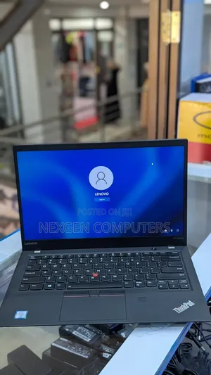 Laptop Lenovo ThinkPad X1 Carbon 16GB Intel Core Ultra 5 SSD 512GB