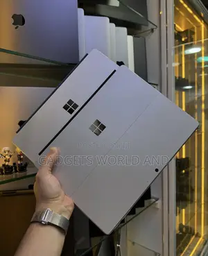 Laptop Microsoft Surface Pro 9 8GB Intel Core i5 SSD 256GB