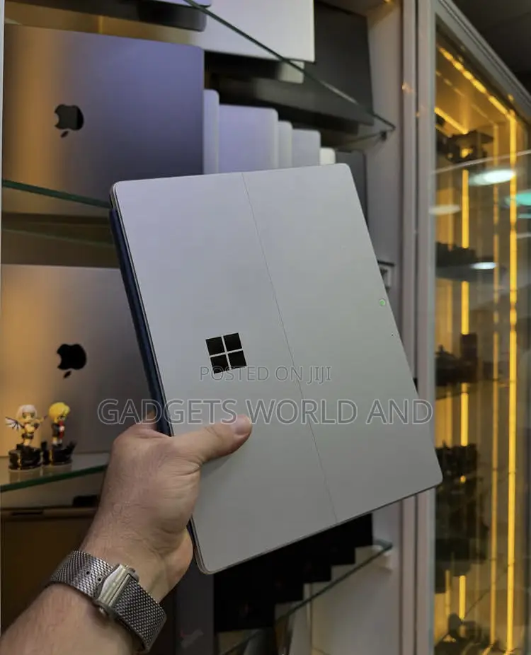 Laptop Microsoft Surface Pro 9 8GB Intel Core i5 SSD 256GB