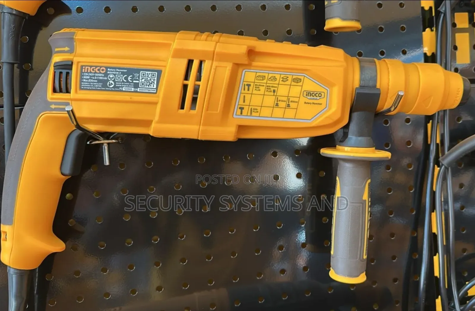 Ingco 26mm 800w Rotary Hammer Drilling Machine