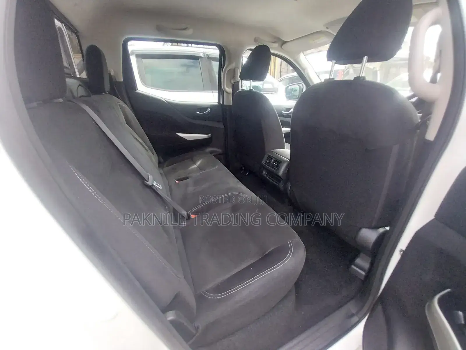 Nissan Navara 2013 White