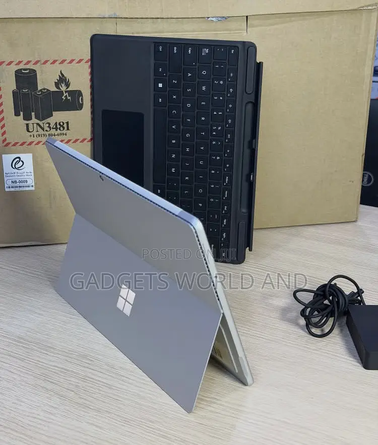 Laptop Microsoft Surface Pro 8 16GB Intel Core i5 SSD 512GB