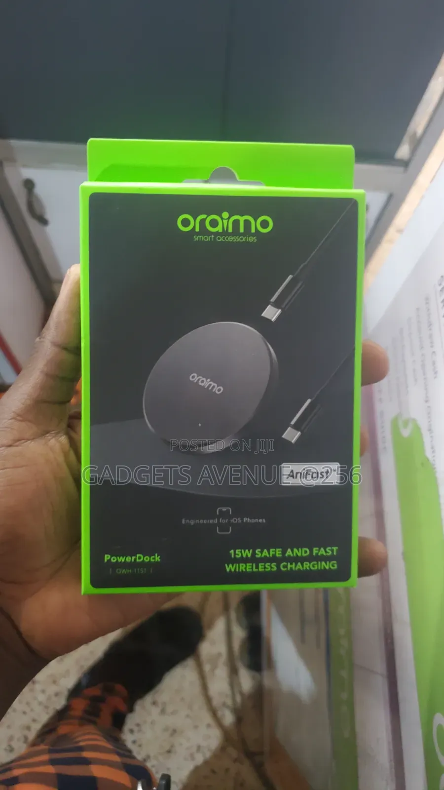 Oraimo Powerdock (Model: Owh-1151), a Magnetic Wireless Charging Pad.