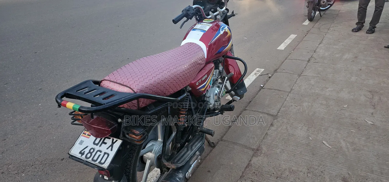 Bajaj CT 125X 2023 Red