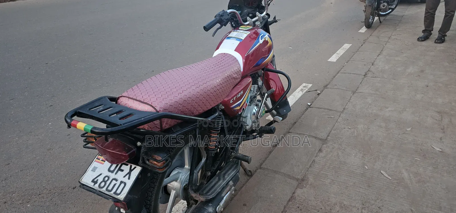 Bajaj CT 125X 2023 Red