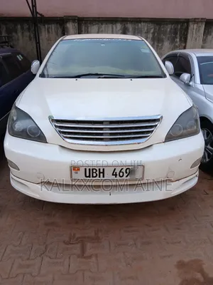 Toyota Harrier 2005 White