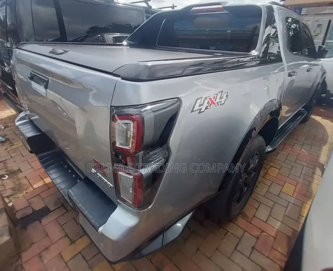 Isuzu D-MAX 2021 Silver
