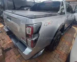 Isuzu D-MAX 2021 Silver