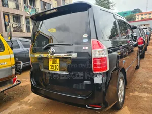 Toyota Noah 2008 Black