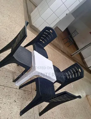 Plastic White Table + 4 Chairs ~ Black