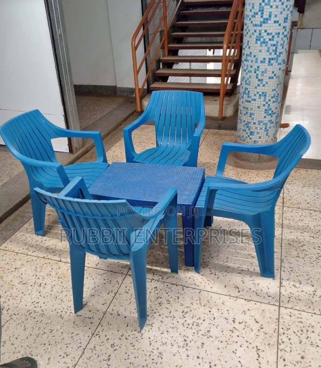 Coffee Table + 4 Yolong Table
