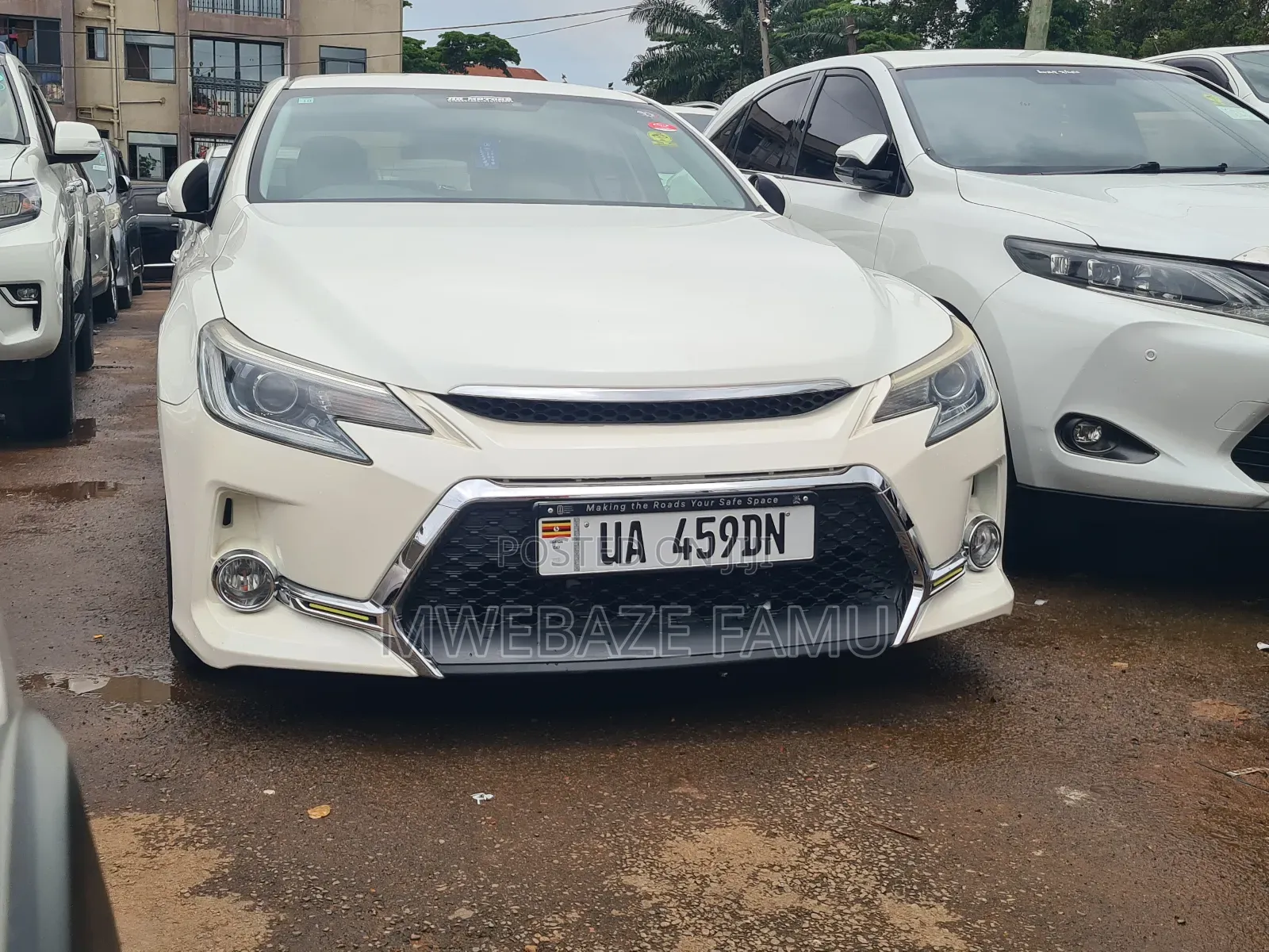 Toyota Mark X 2013