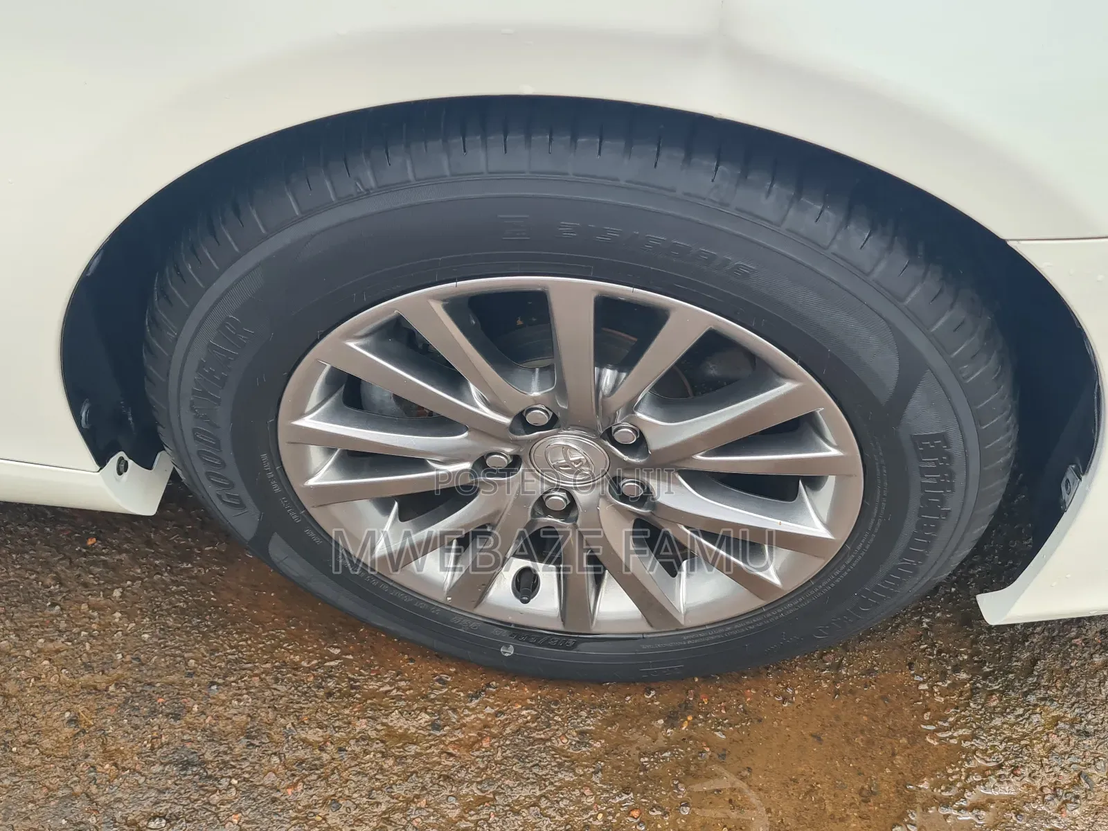 Toyota Mark X 2013