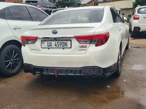 Toyota Mark X 2013