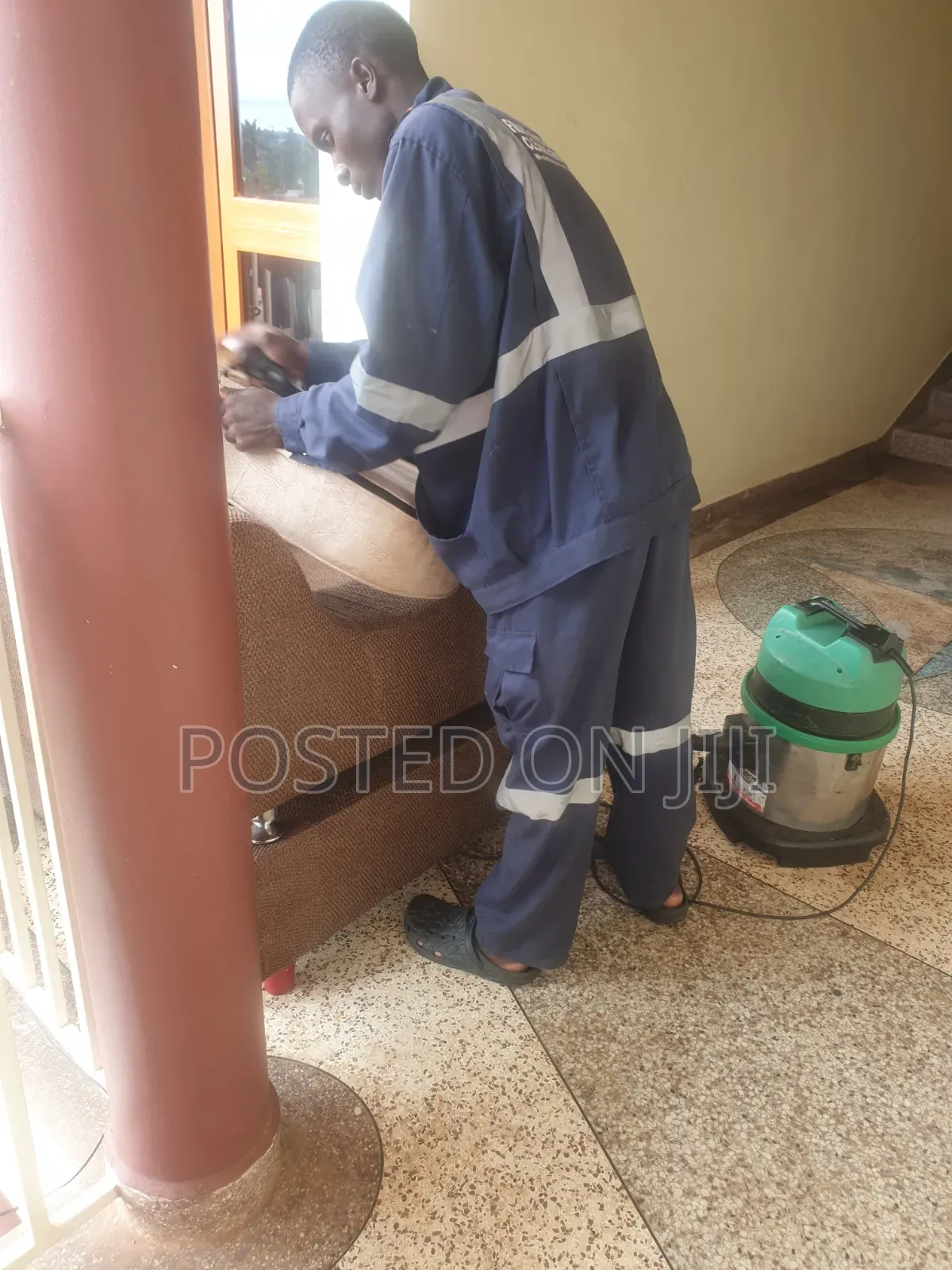 Sofa Set Cleaning Services