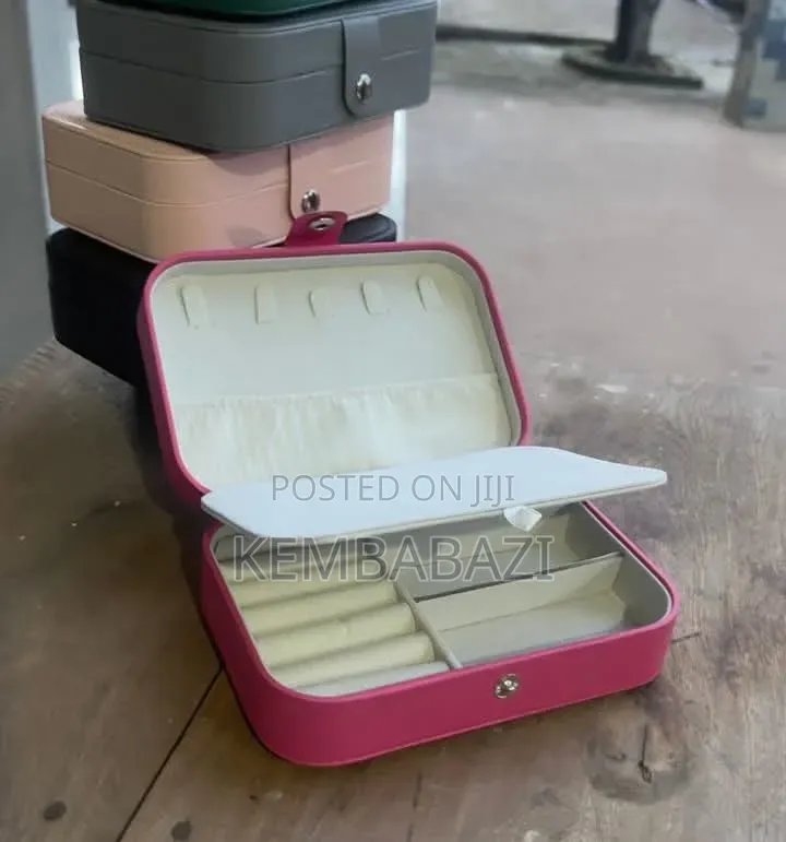 16*11*5.5cm Portable Jewelry Organizer