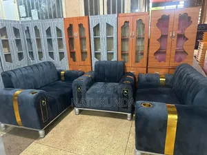 Black Coach With Golden Stripes and Rings