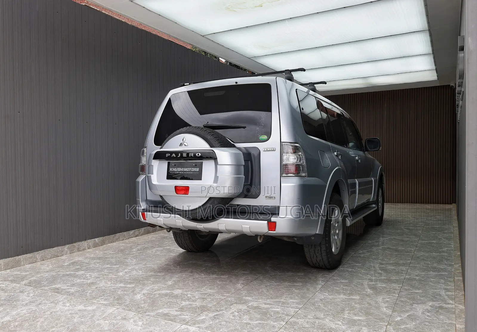 Mitsubishi Pajero 2013 Silver