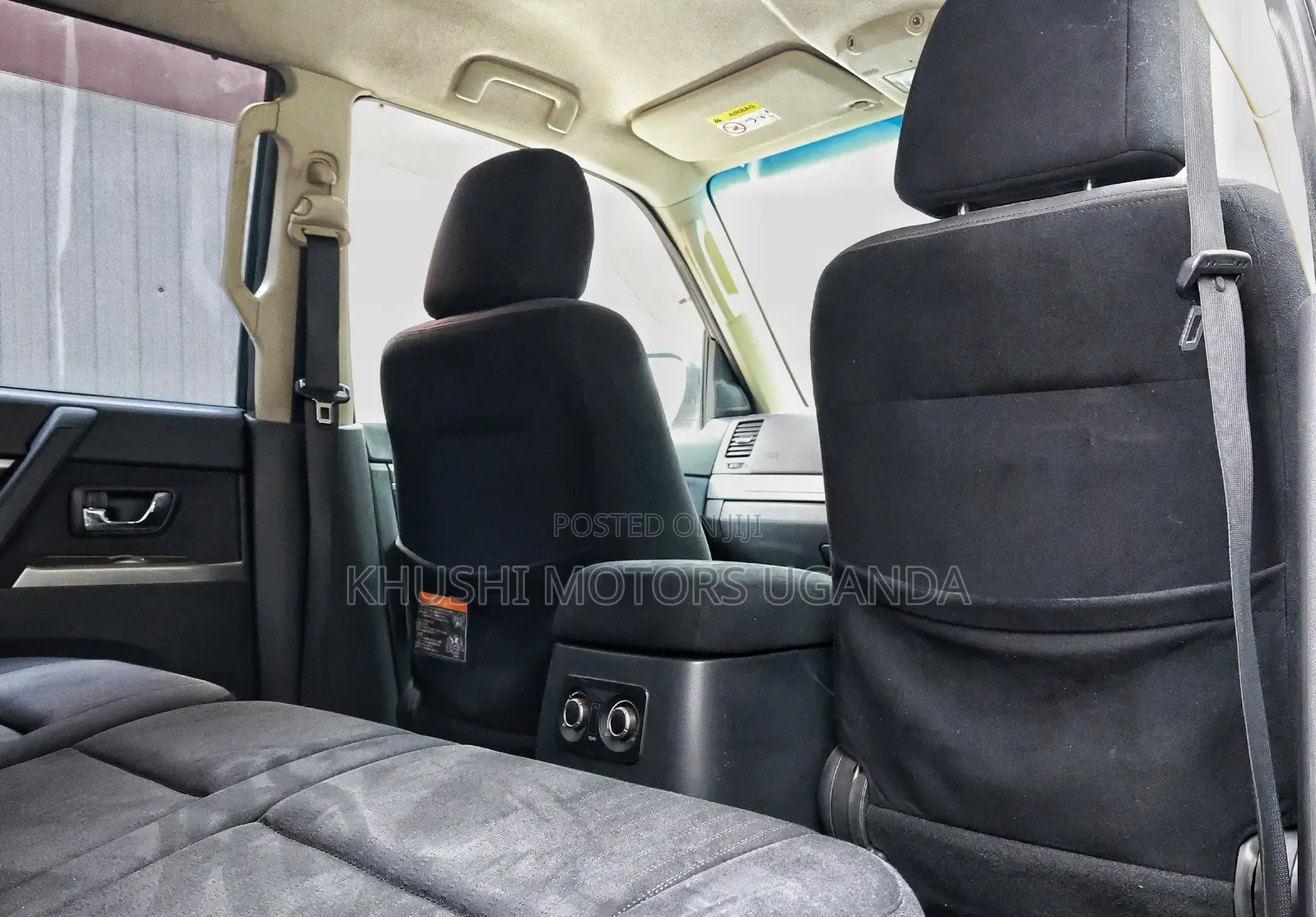 Mitsubishi Pajero 2013 Silver