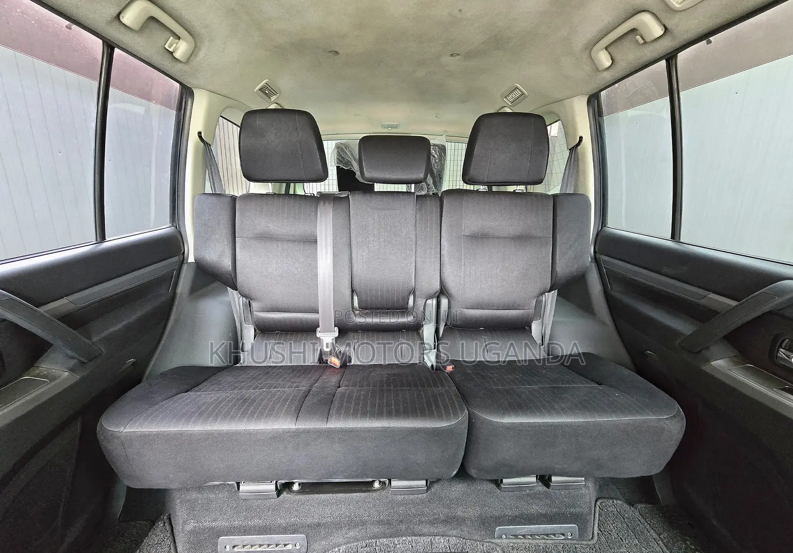 Mitsubishi Pajero 2013 Silver