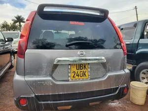 Nissan X-Trail 2010 Gray