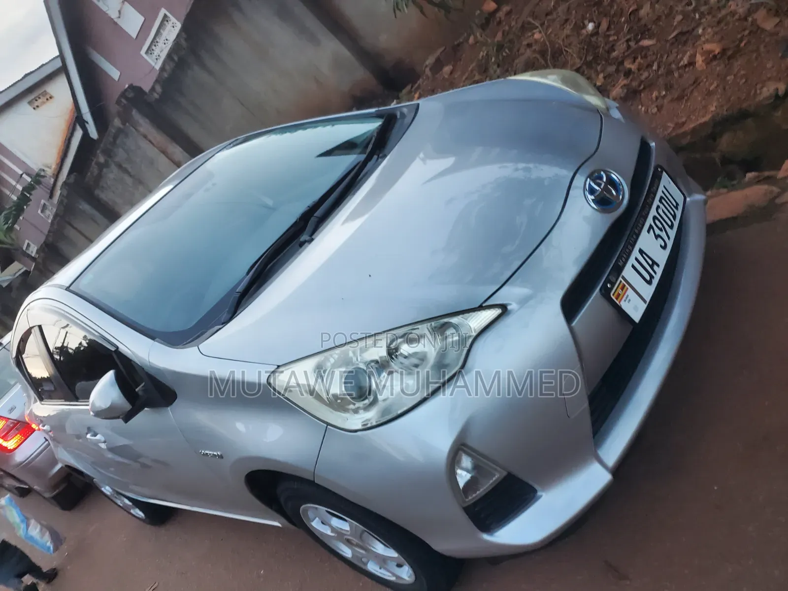 Toyota Aqua 2012 Silver
